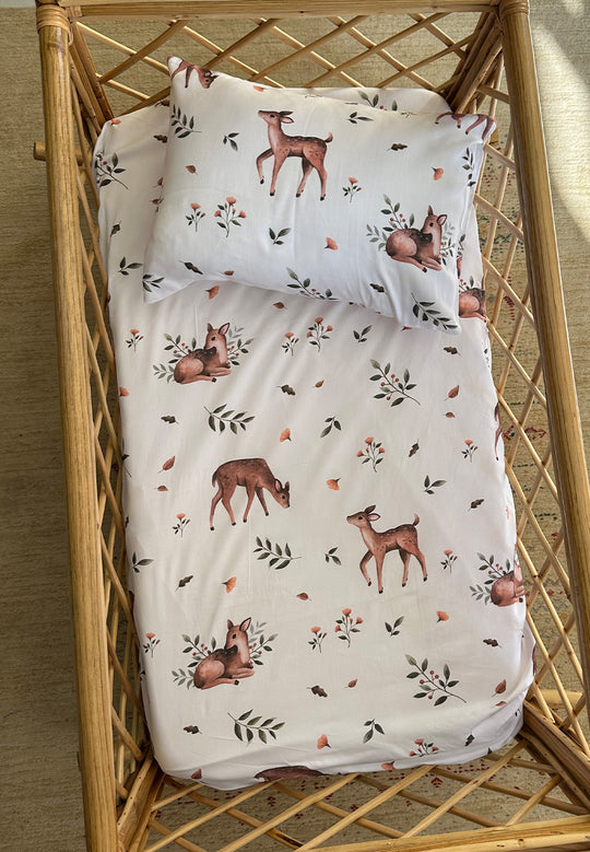 Doe Crib sheet + pillow case