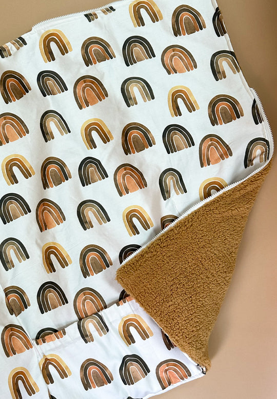 Thes gjumi 3 në 1 ~ Boho Rainbows