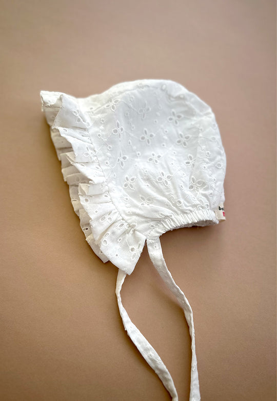Elenor Bonnet - White