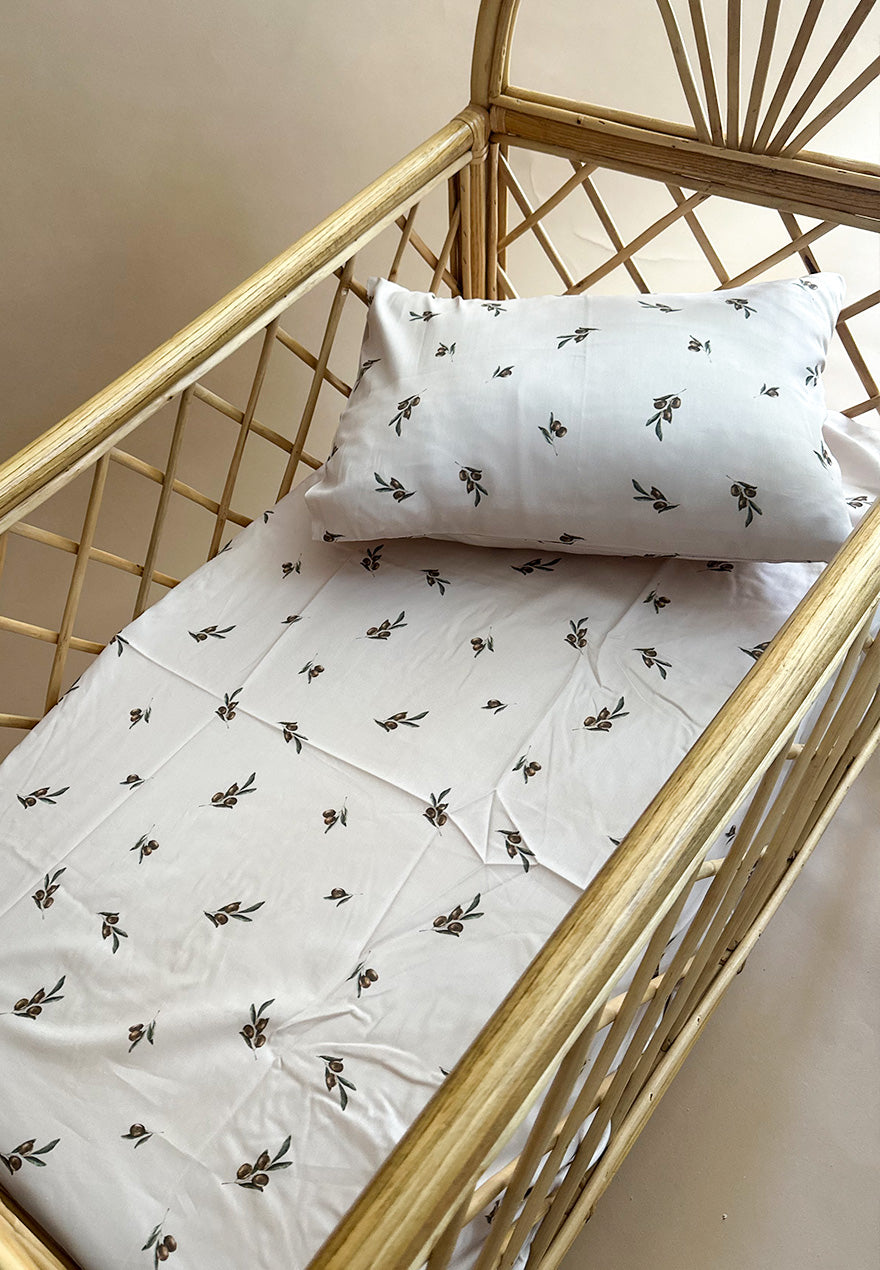 Olive Crib sheet + pillow case