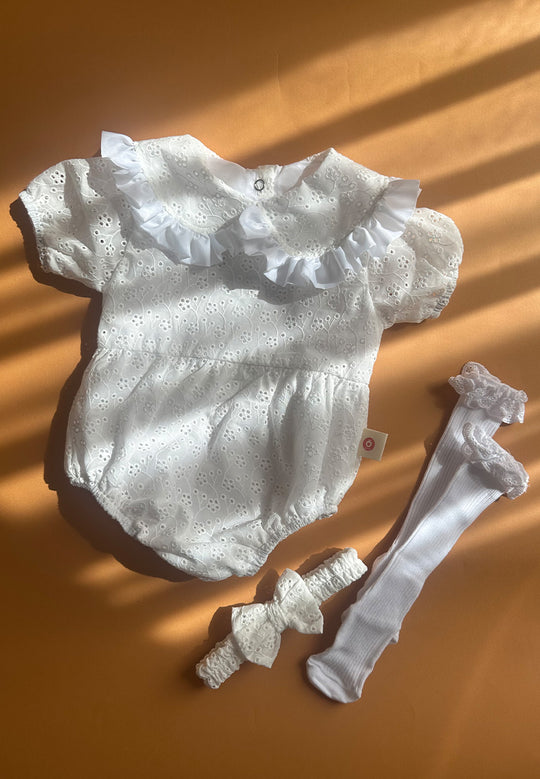 White Floral Set
