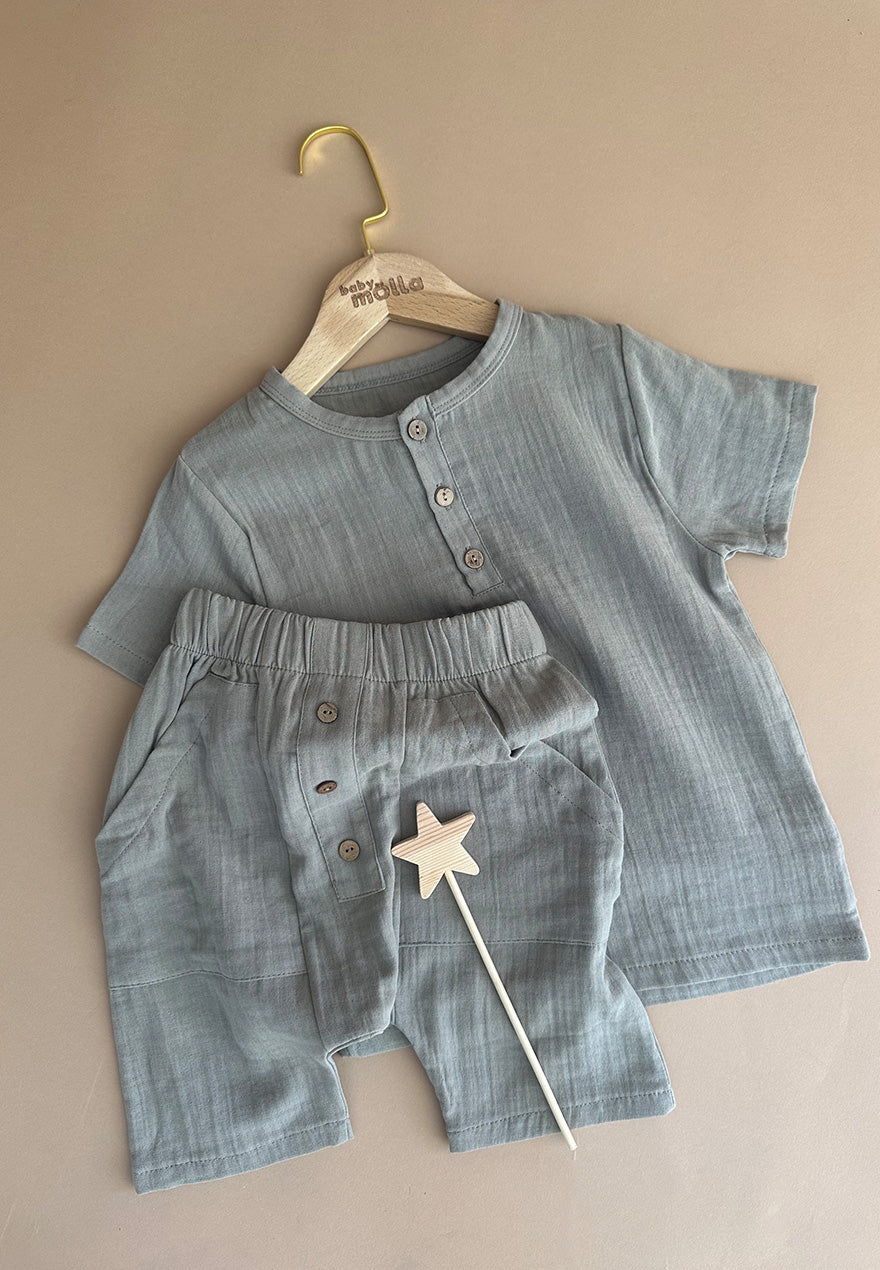 Linen grey tshirt + pants
