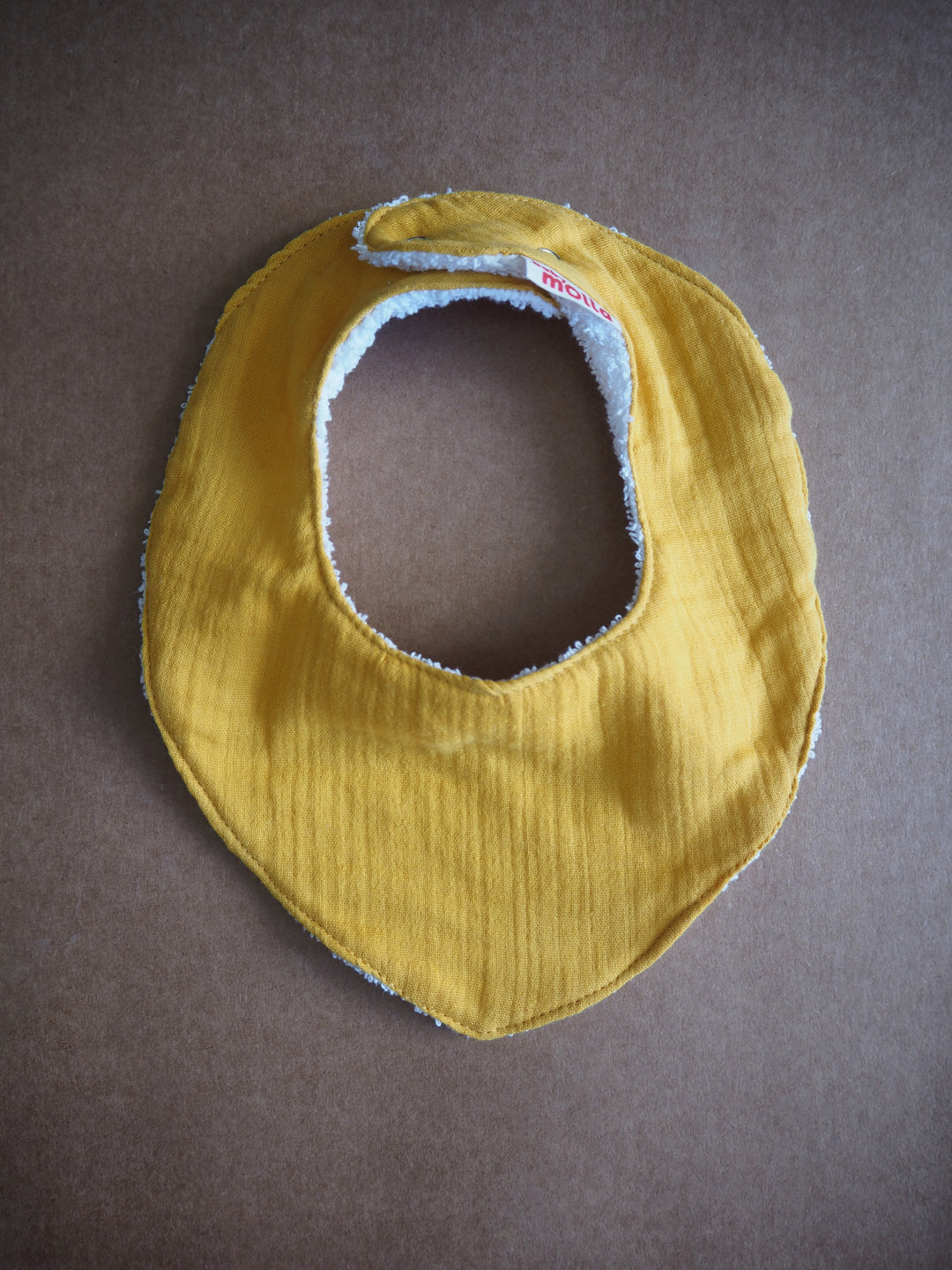 Mustard bib