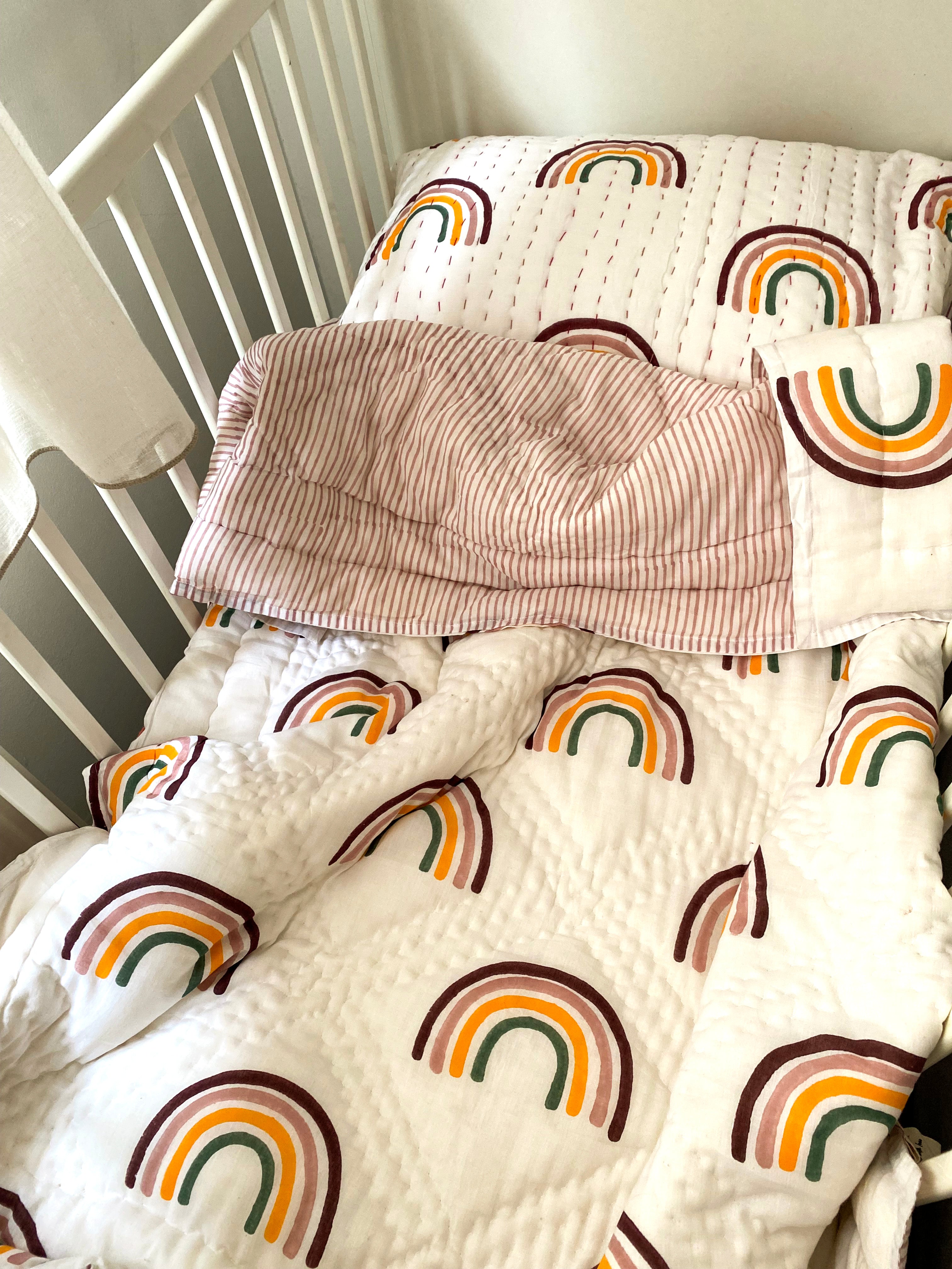 Rainbow quilt & pillow ~ Jorgan dhe këllëf